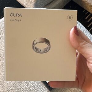 Oura Ring 4 Rose Gold Size 8